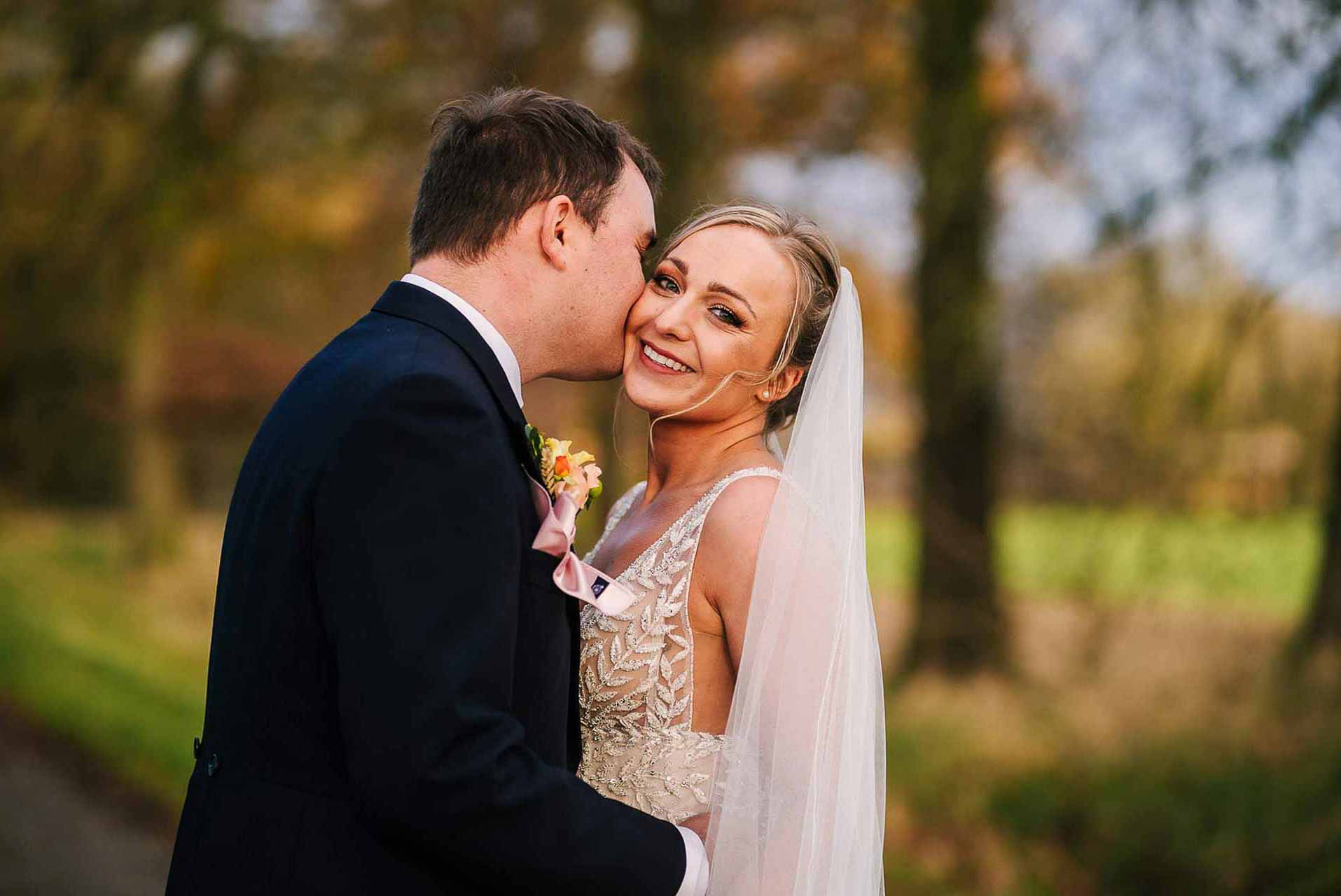 Catering til bryllup; Bryllupskage; Bryllupsfotograf til bryllupsbilleder Catering til bryllup; Bryllupskage; Bryllupsfotograft til bryllupsbilleder; Hjælp til bryllupsplanlægning; Bryllupspynt; Borddækning